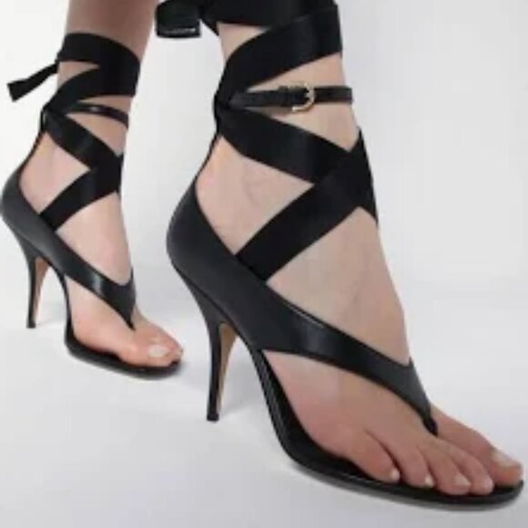 FERRAGAMO LEATHER BLACK LELIU 95 MM RIBBON ANKLE-WRAP THONG SANDALS SIZE 7C NIB - Picture 1 of 5